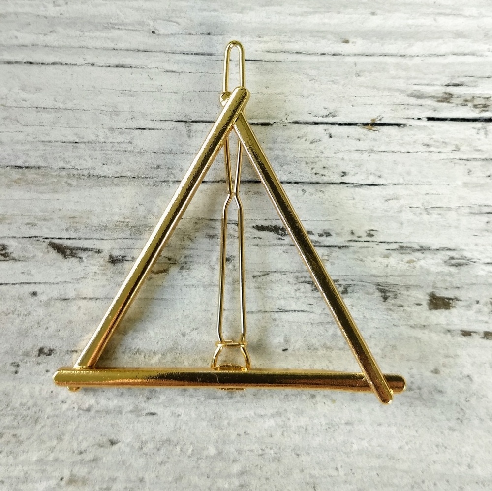 Golden Triangle Geometric Hair Barrette - Picture 4 of 7